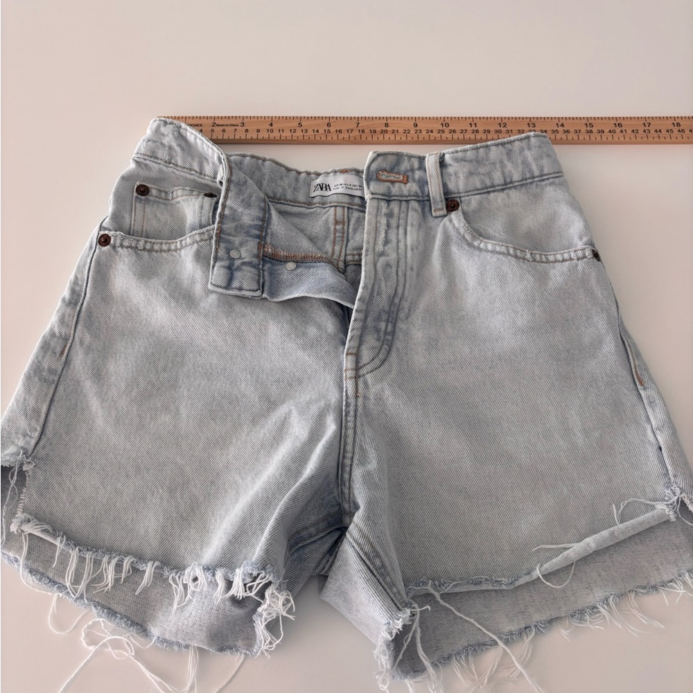 Zara Denim Blue Women's Shorts in Size M